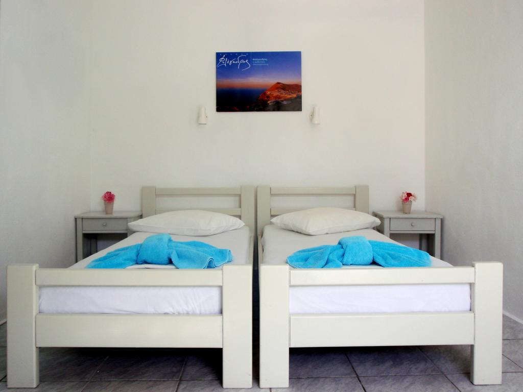 Pavlosx2 Folégandros Zimmer foto