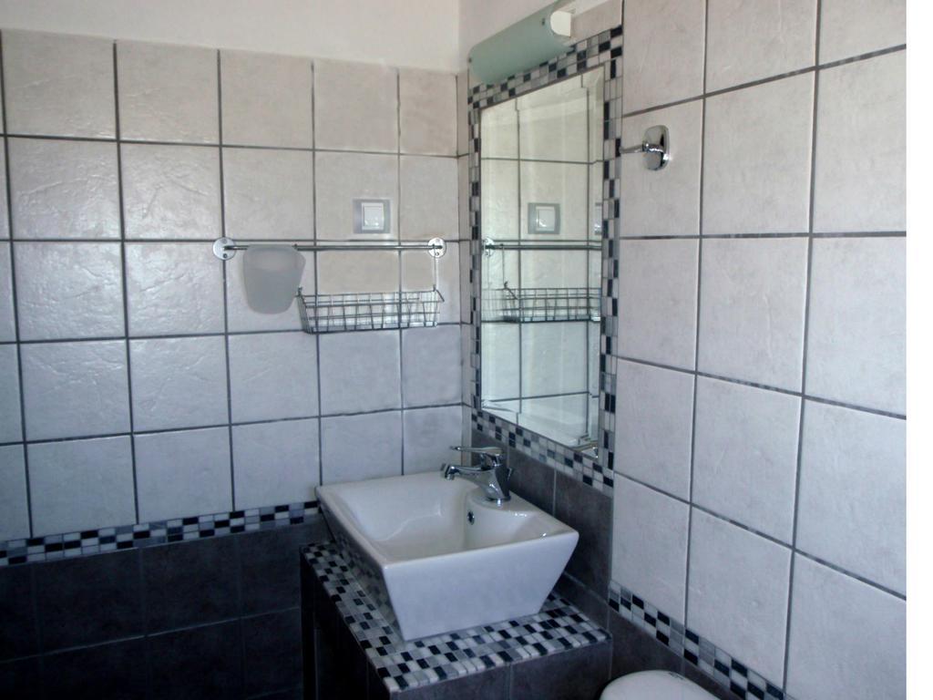 Pavlosx2 Folégandros Zimmer foto